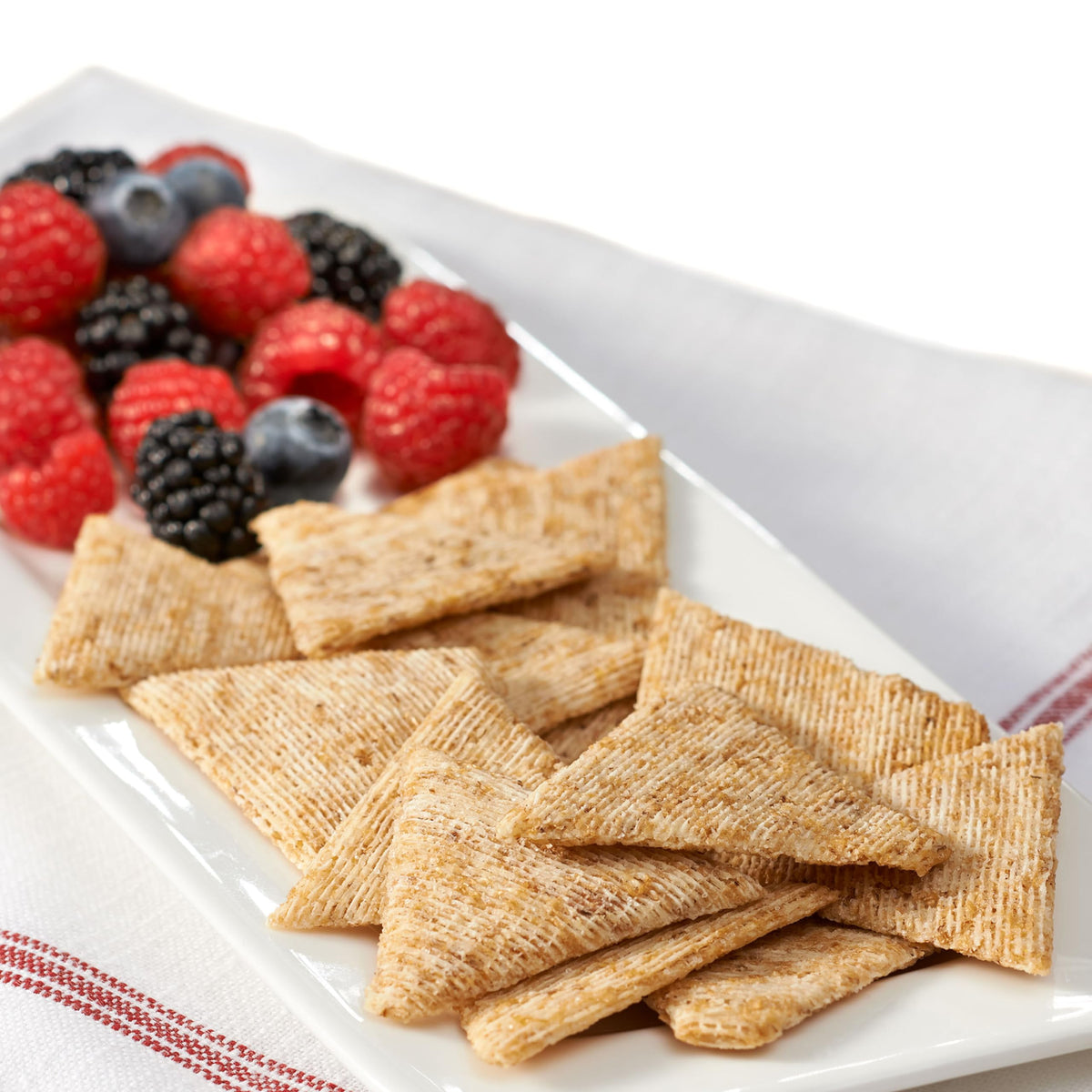 Six-box pack featuring Triscuit Thin Crisps Original on shelf