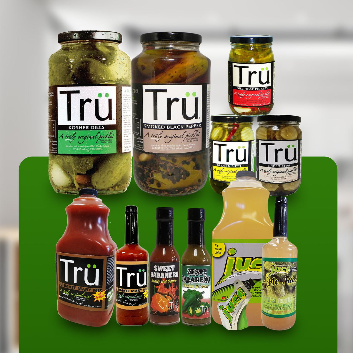 Trü Kosher Dill Pickles ingredients pack emphasizes no artificial colors or emulsifiers.