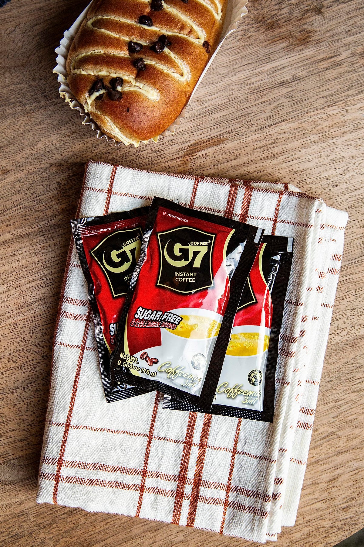 Trung Nguyen G7 nondairy creamer packets for creamy, low-sugar coffee.