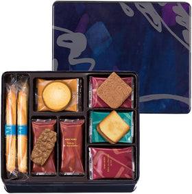 Premium gift packaging for Yoku Moku Petit Cinq Delices cookies.