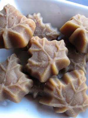 Serving plate featuring Turkey Hill Sugarbush maple candy for celebrations
