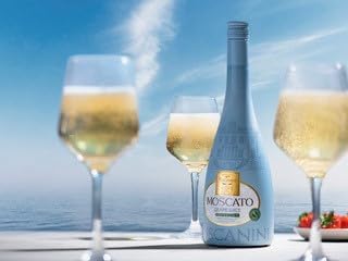 Close-up of Tuscanini label and bubbles, highlighting authentic Italian craftsmanship.