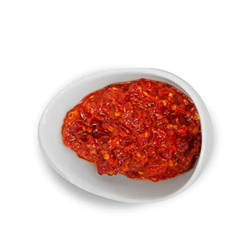 TUTTOCALABRIA chili peppers tossed with pasta for a vibrant kick.