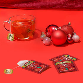 Twinings Christmas Black Tea cinnamon-clove aroma enhances warm holiday moments.