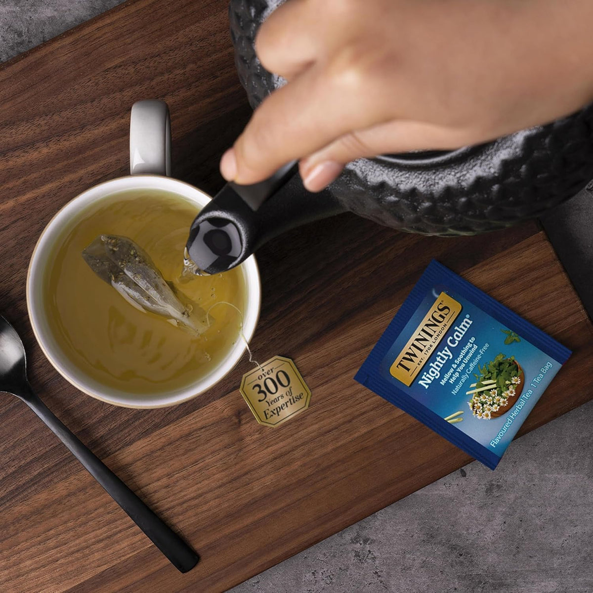 Twinings Nightly Calm aroma shot conveys orange blossom and herb blend