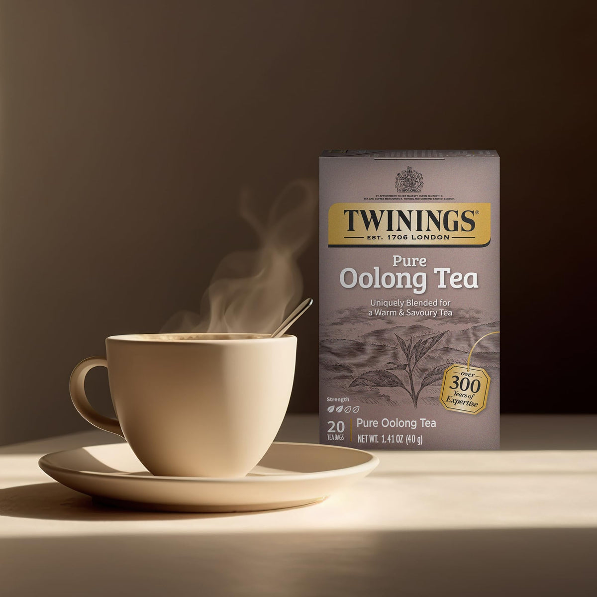 Twinings Pure Oolong Tea 2-Pack aroma close-up highlighting warm fragrance.