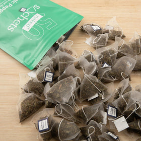 Two Leaves and a Bud resealable bag keeps tea fresh between uses.