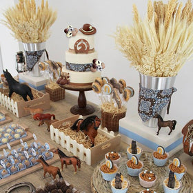 UFROMSKY cow-pattern balls introduce playful texture.