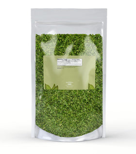 Unpretentious Spinach Flakes sprinkled into soups for vibrant color and added nutrition.