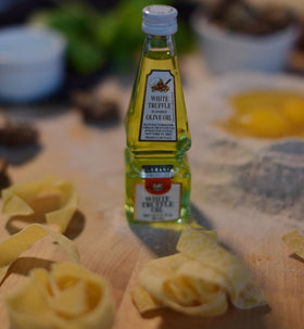 Urbani White Truffle Oil gift set option for food lovers.