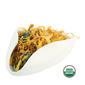 US Wellness Naturals Calendula petals close-up for fragrant, soothing tea.