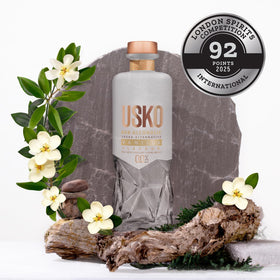 USKO Vanilla packaging close-up showing premium aesthetic craftsmanship.