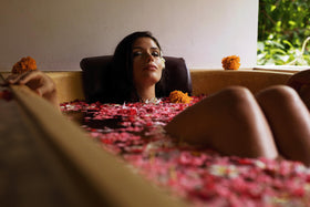 Culinary-grade rose petals by U.S. Wellness Naturals for garnish and flavor.