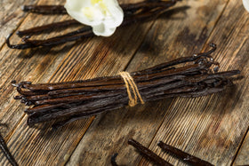 Vanilla Bean Kings label closeup confirms honest ingredients and no added sugars.