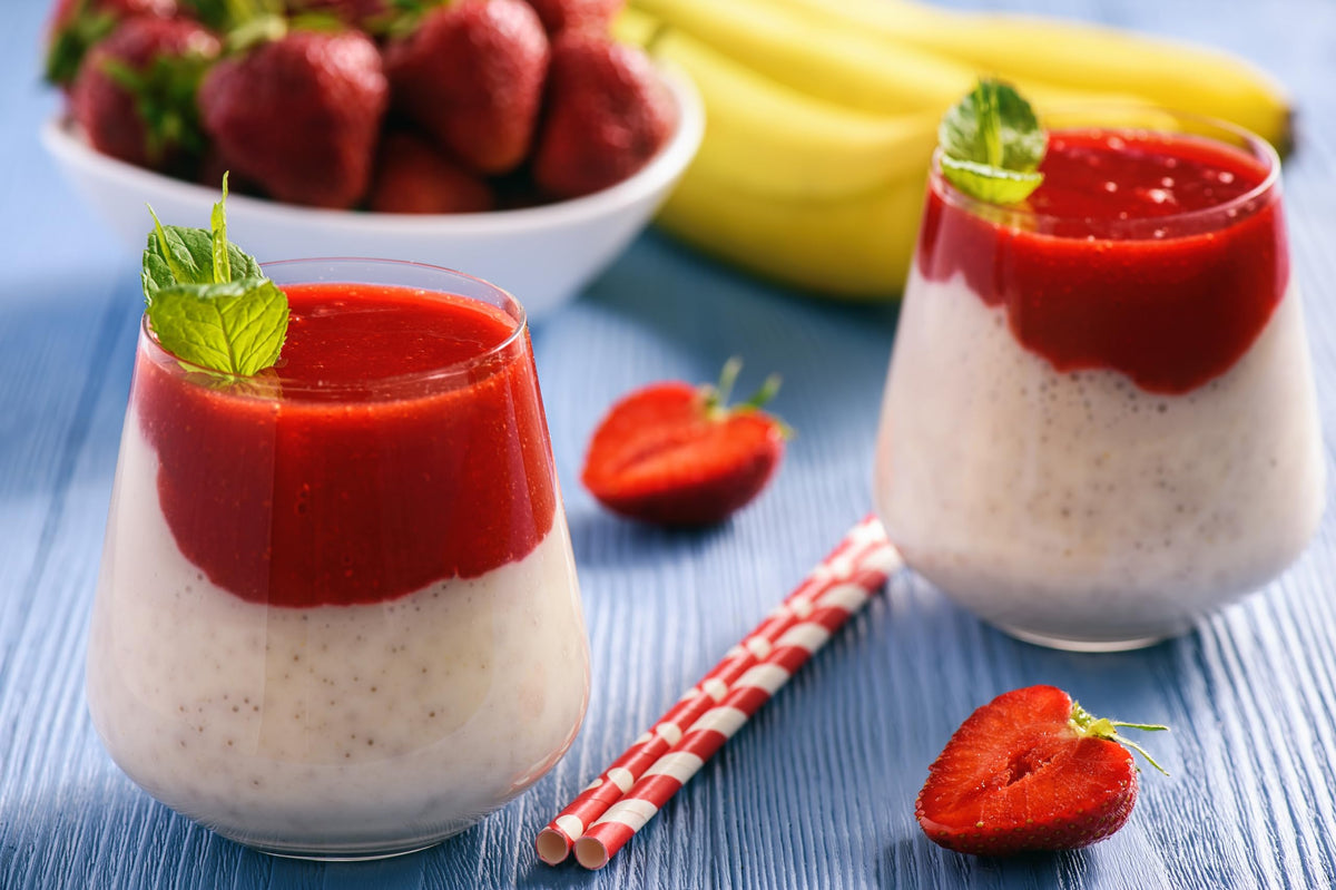Vanilla Bean Kings Strawberry Extract measuring-spoon demonstrates precise flavor boost.
