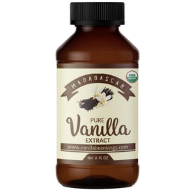 Vanilla Bean Kings organic vanilla extract bottle front highlights premium Madagascar vanilla for rich baking.