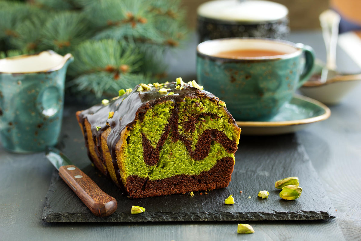 Vanilla Bean Kings pistachio extract dish enhances cookies and desserts.