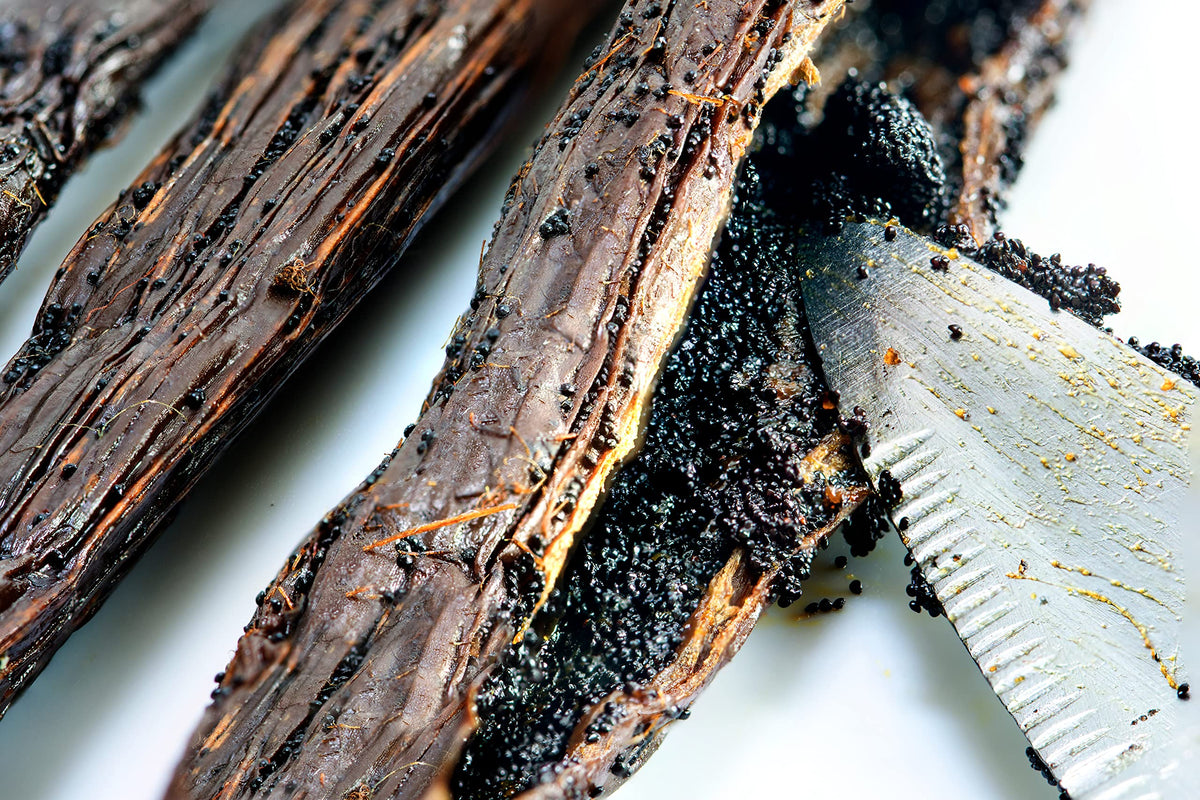 Three-ingredient label of Vanilla Bean Kings emphasizes simple, honest recipe.
