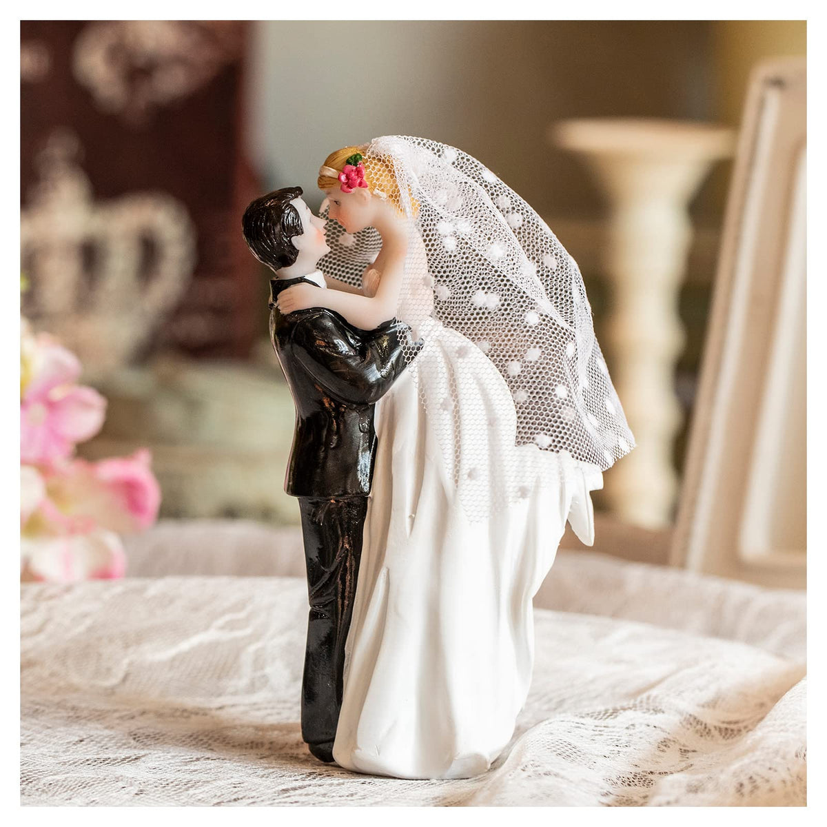 VENY TAYA modern wedding cake topper, elegant bride and groom figurine for cake decoration