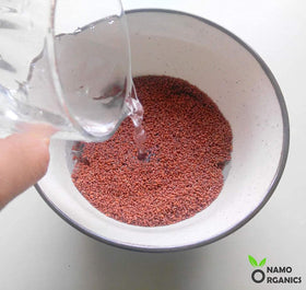 Verem halim seeds in salad boost texture and iron-rich nutrition.