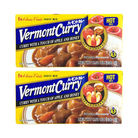Vermont Curry Hot bottle pour showcases rich flavor for quick weeknight meals