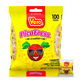 Vero PicaFresa strawberry gummy with chili coating, perfect for piñatas.