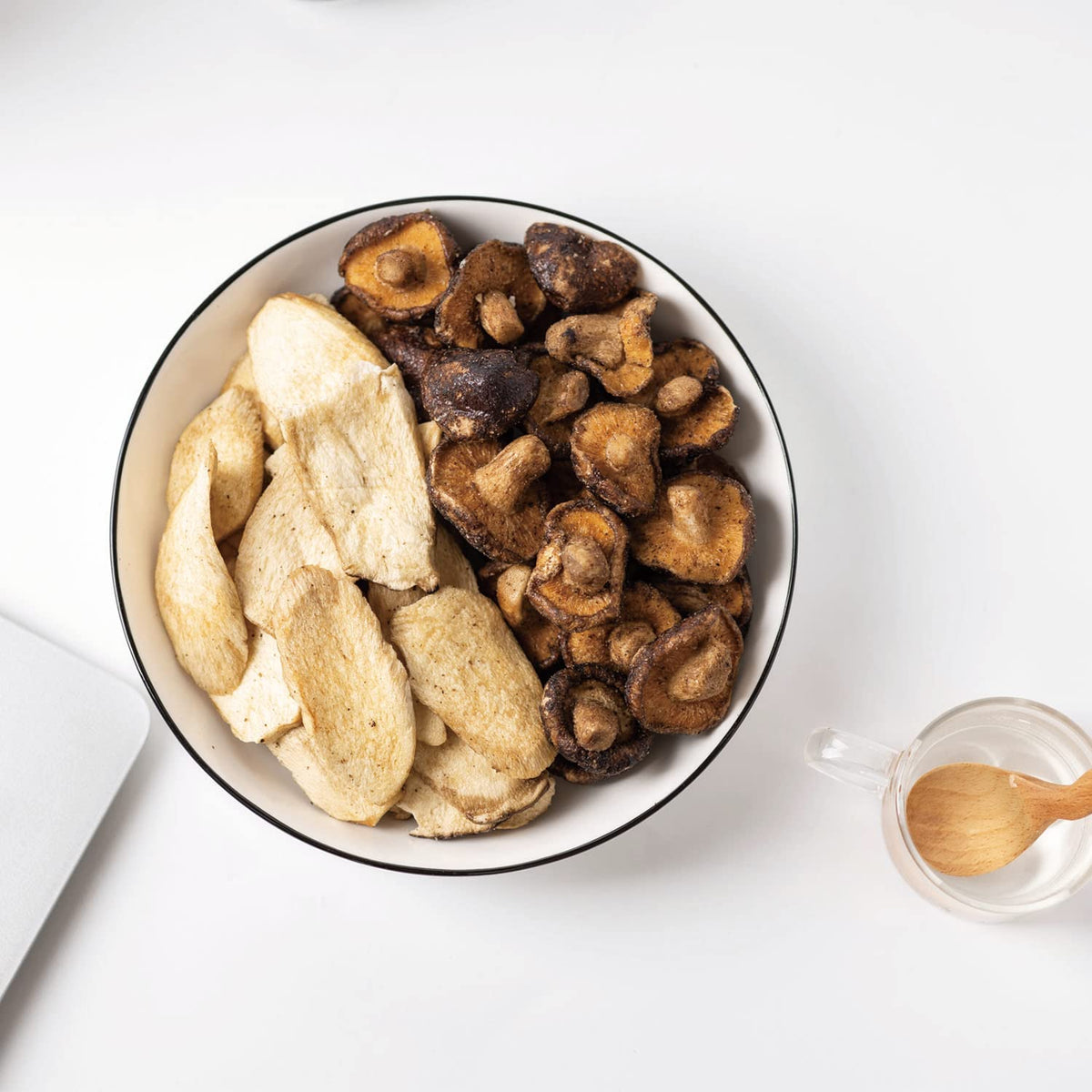 VIGOROUS MOUNTAINS chips with dips on plate show versatile pairings.