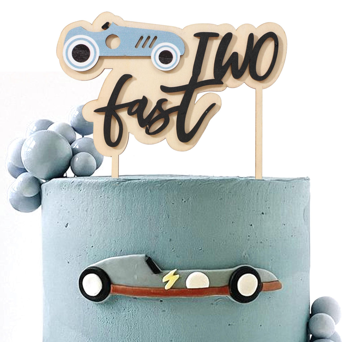 WAUAO birthday party decor flag insert adds stylish racing flair.