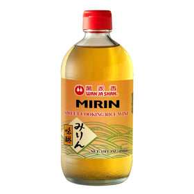 Wan Ja Shan Mirin bottle pour enhances authentic flavor for cooking.