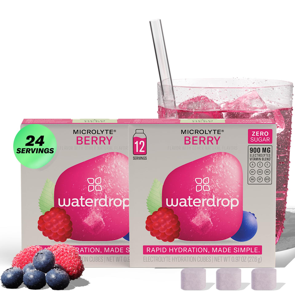 Waterdrop Microlyte Berry cubes dissolving in water for clean hydration