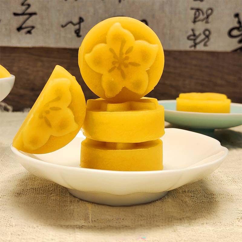 WEIJUEJIYI Osmanthus Cake tea pairing with jasmine tea suggestion