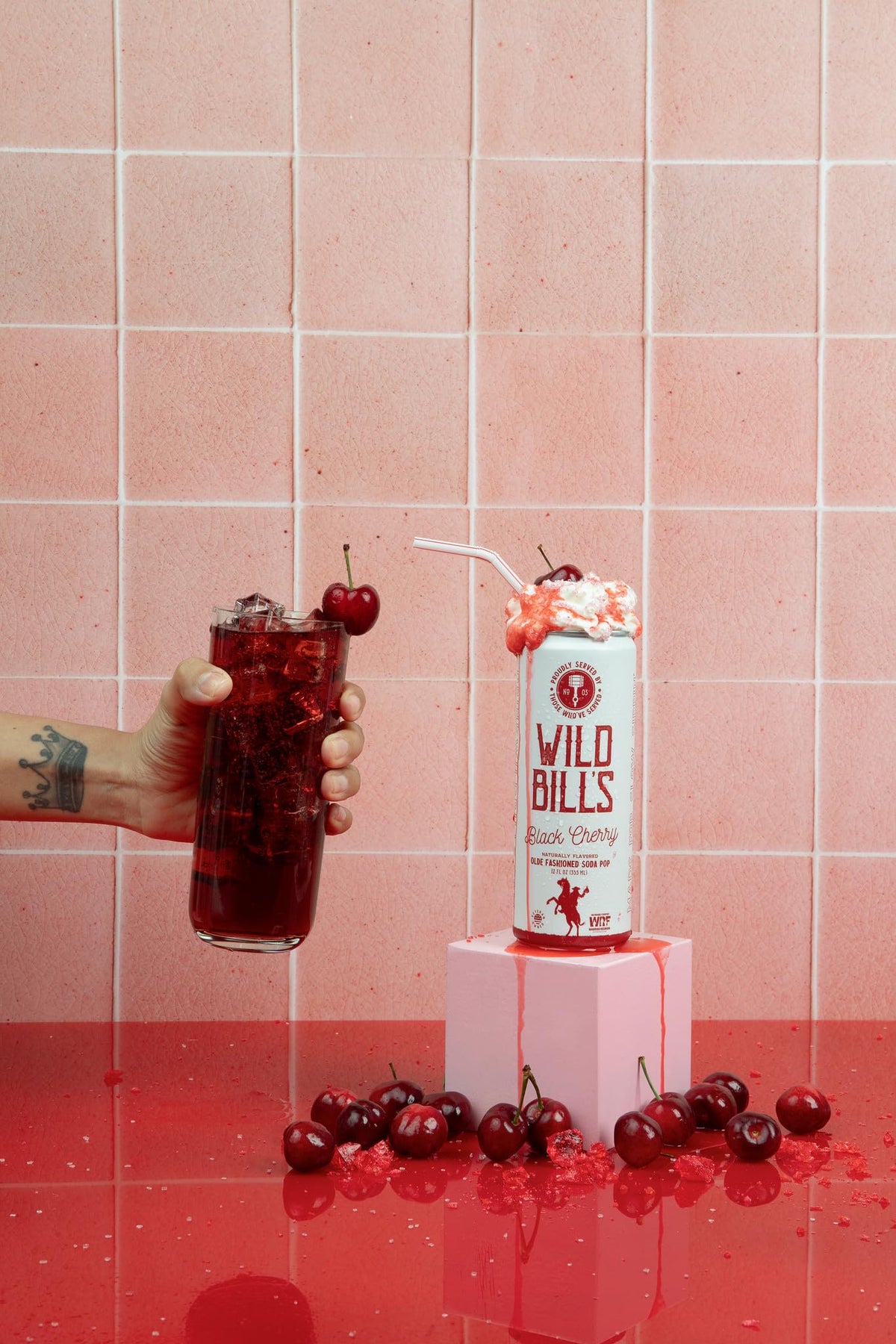 Wild Bill's Vanilla Cream can provides creamy vanilla finish to desserts.