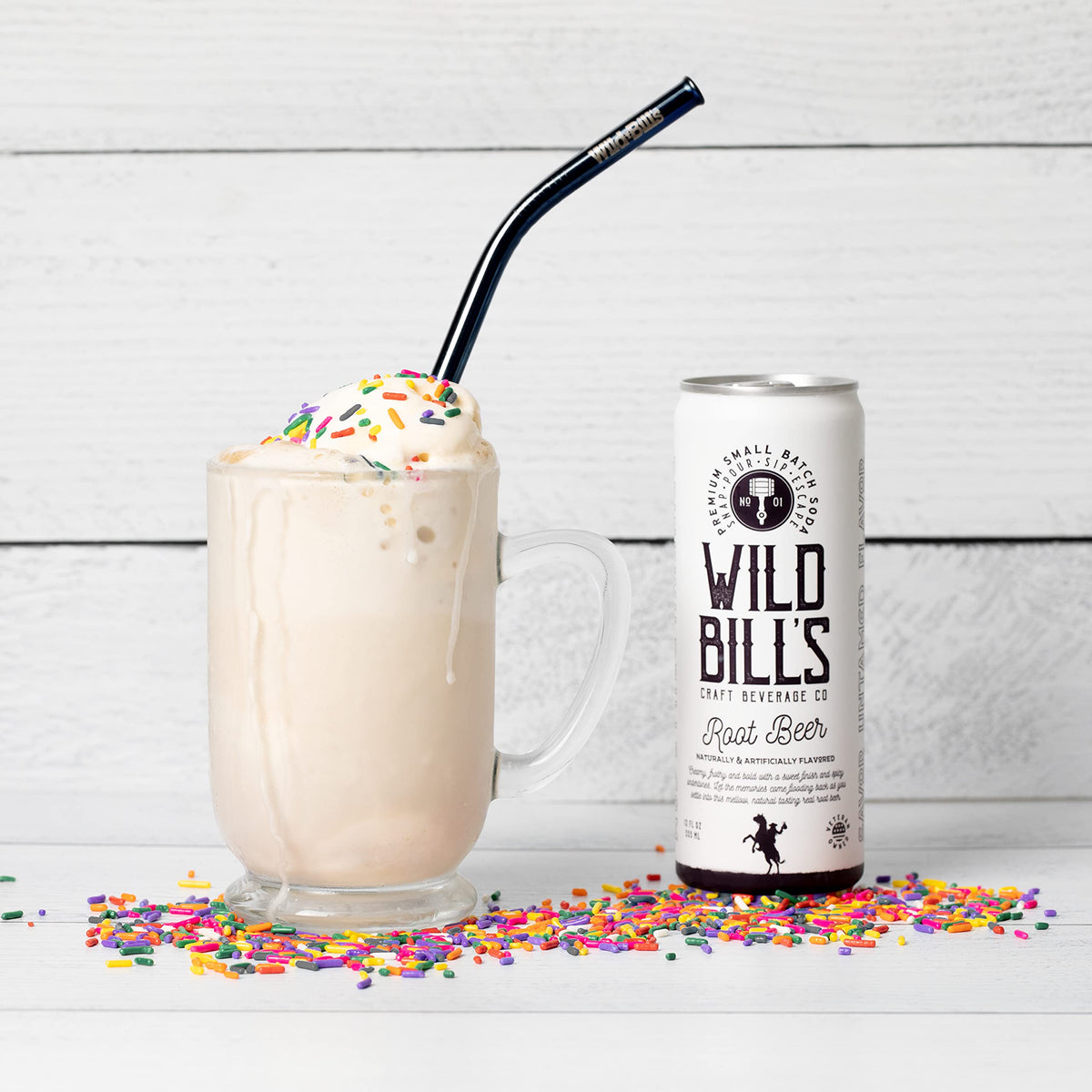 Wild Bill's Classic Root Beer pairing plate with burgers for cookouts
