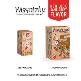 Wissotzky Almond Charm brew diffusion captured in glass demonstrates vibrant aroma and color.