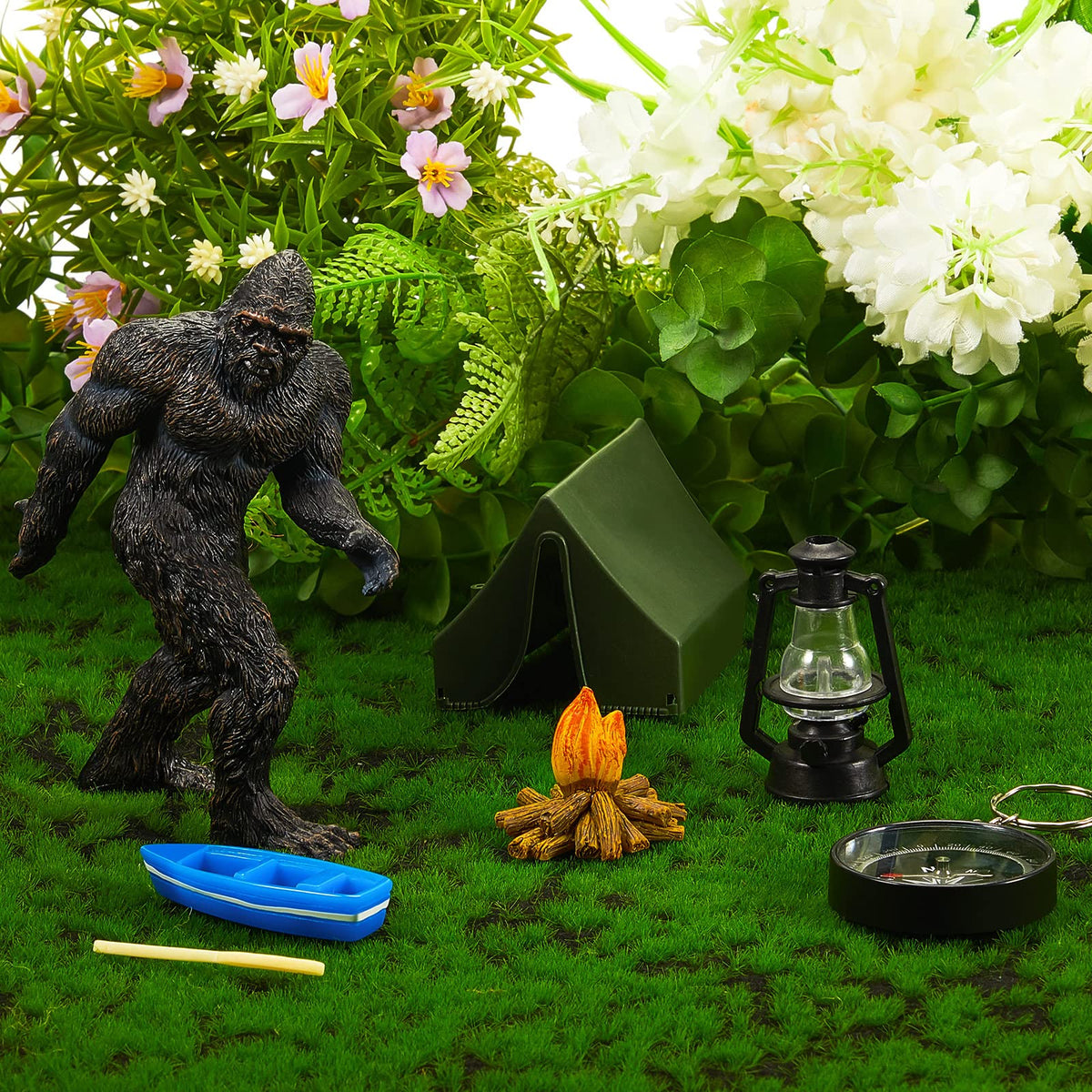 Woanger tent cake topper adds adventurous vibes to forest-themed celebrations