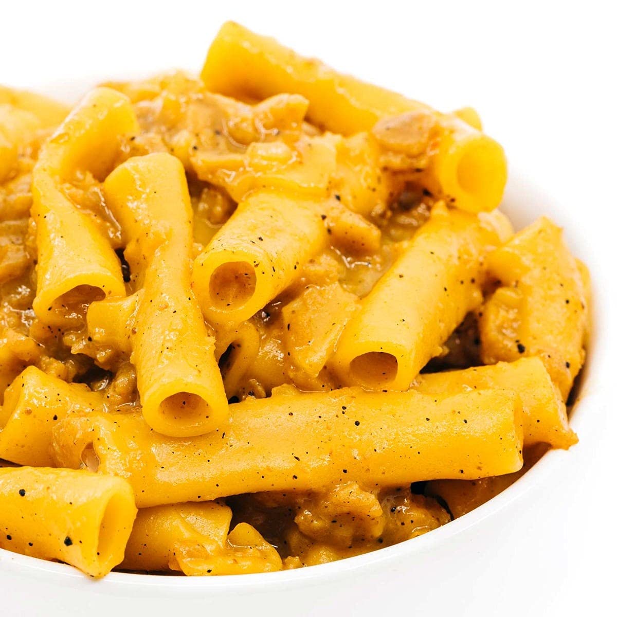 WonderSlim Protein Pasta Spicy Cheese in-pack shot conveys grab-and-go dinner solution