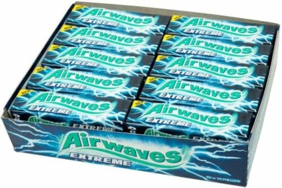 Wrigley's Airwaves Extreme Menthol and Eucalyptus pack front for long-lasting freshness.