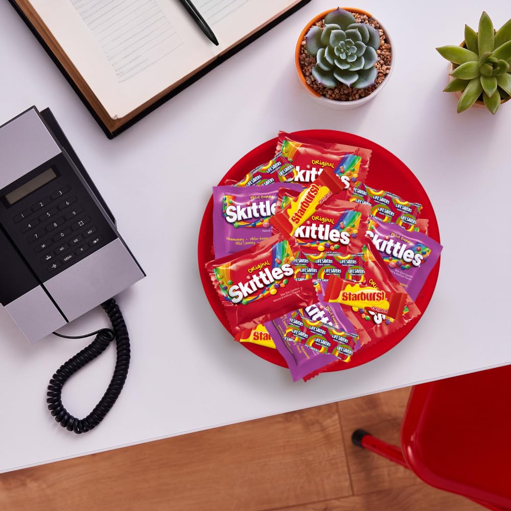 Wrigley's Starburst chewy candy bulk bag bright chews for sharing