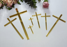 XIAOYUE laser-cut charm offers sturdy, reusable decorative option