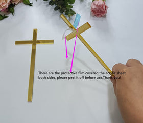 XIAOYUE cross charm on cupcake demonstrates quick, decorative setup