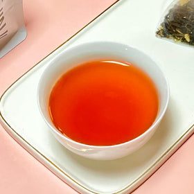 XIEJINJI Jasmine Black Tea aroma close-up emphasizing jasmine bouquet