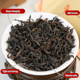 XIXICHA Da Hong Pao amber tea liquor hints at smooth body and layered flavors.