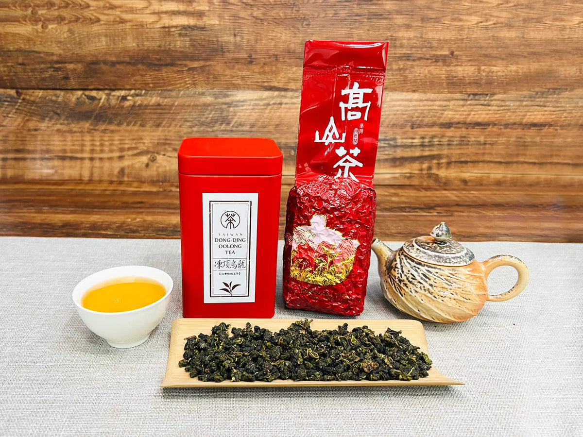 Xin Qing Taiwan Oolong Tea leaf closeup reveals golden tips and natural sweetness.