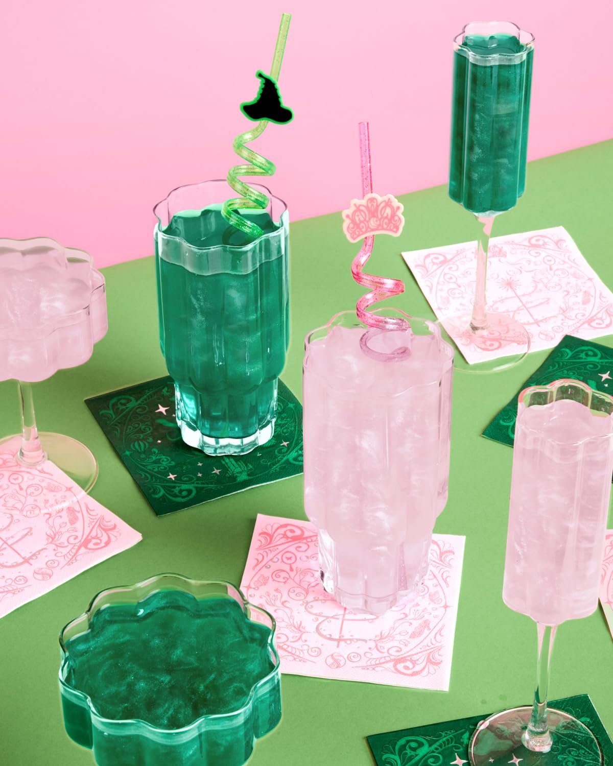 xo, Fetti food-grade glitter ensures safe glitter additions to drinks