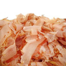 Yamahide Hanakatsuo bonito flakes close-up for authentic dashi stock.