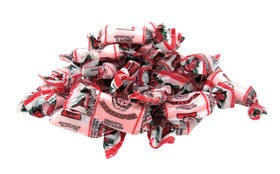 YANKEETRADERS strawberry chews closeup highlighting chewy texture and fruity flavor.