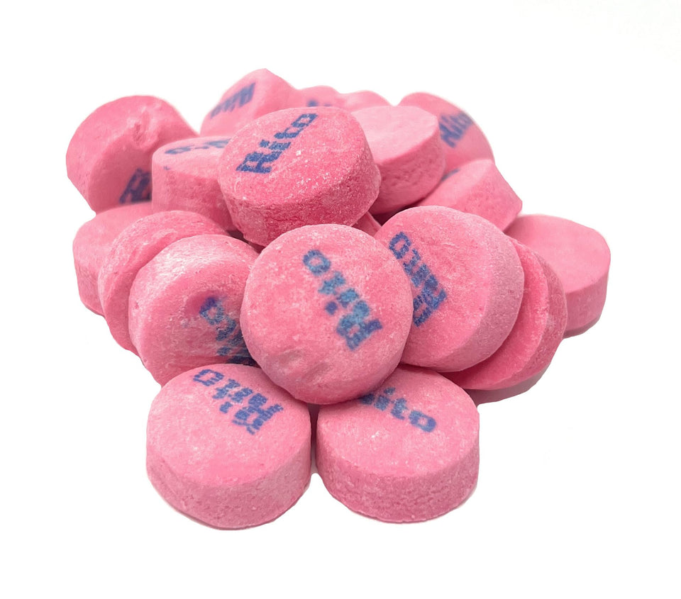 YANKEETRADERS Wintergreen lozenges in a 40 oz bag deliver refreshing breath after meals.