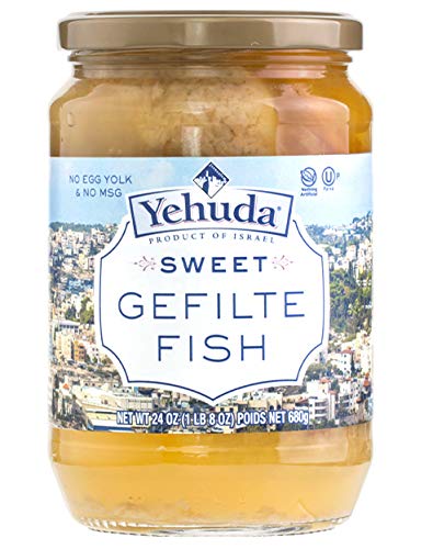 Yehuda Sweet Gefilte Fish jar label highlights all natural ingredients