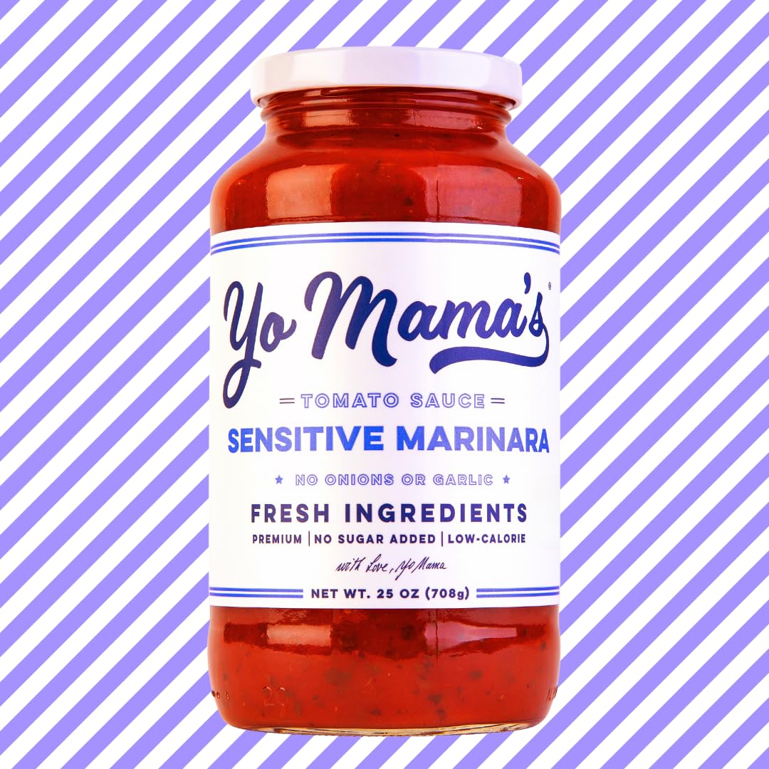 Close-up of Yo Mama’s Foods Sensitive Marinara label showing no garlic or onions.