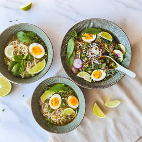 YUHO Konjac Noodles nutrition facts emphasize low calories and carbs suitability.